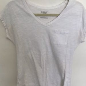 Women’s Old Navy White V Neck Tee